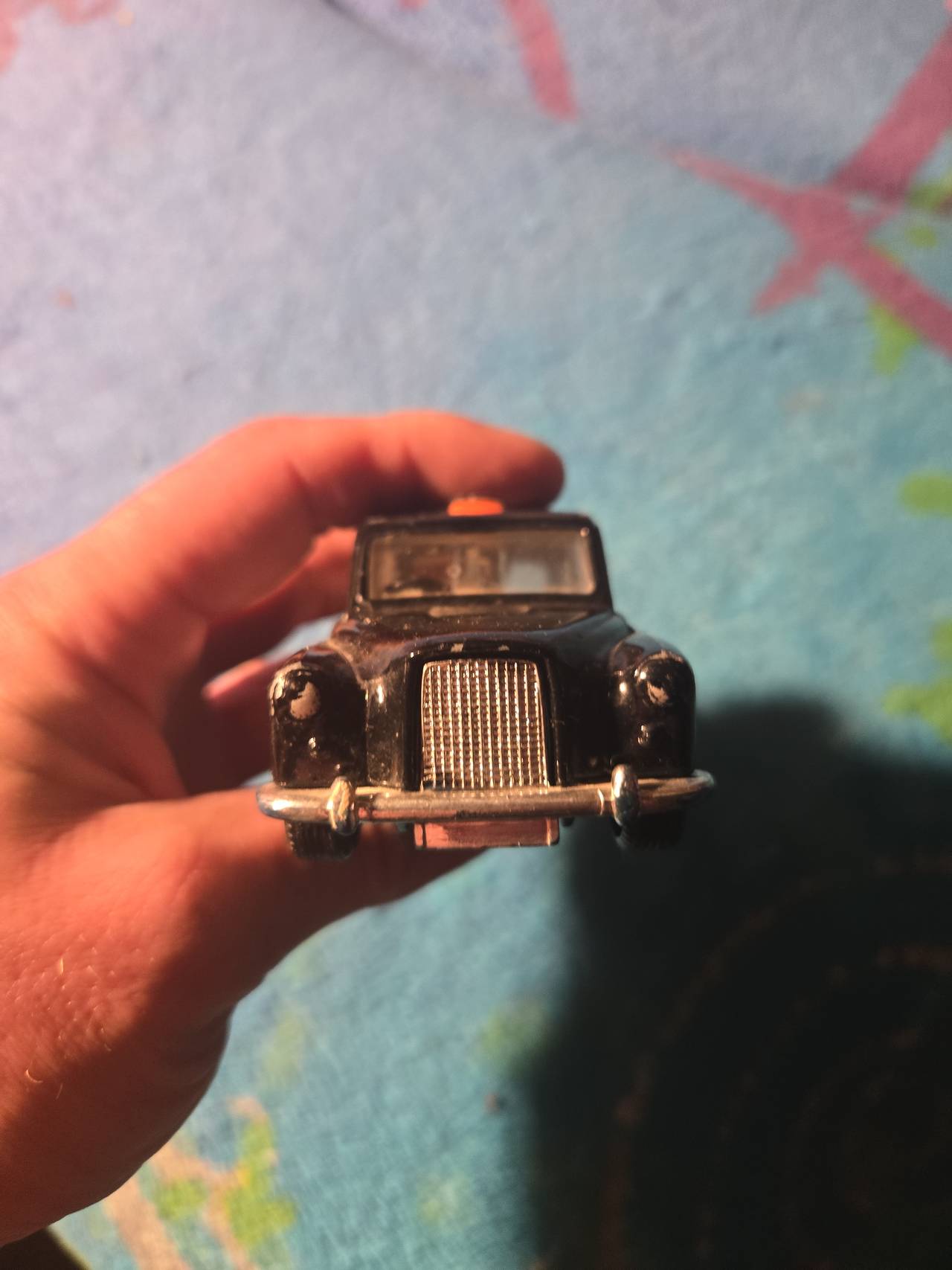 Corgi Austin London Taxi Diecast Car