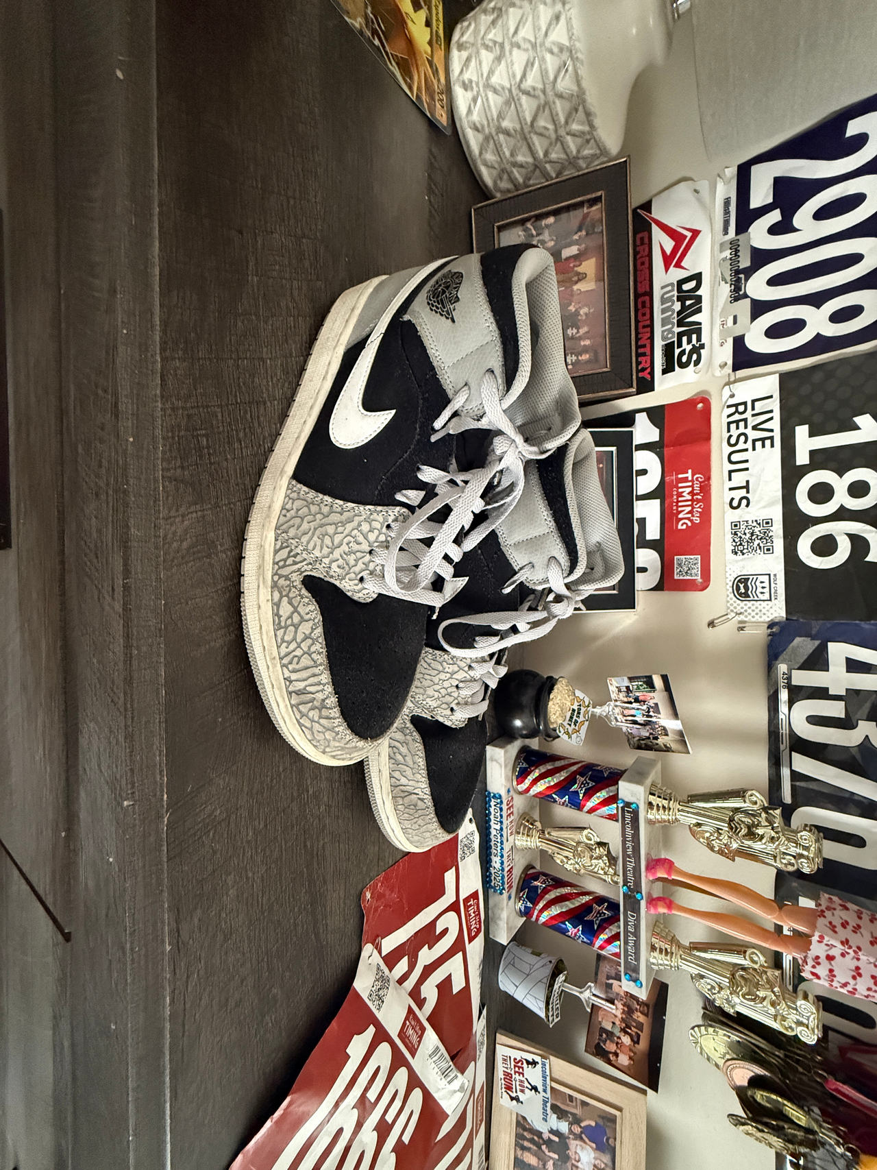 Air Jordan 1 Mid SE 'Black Elephant'