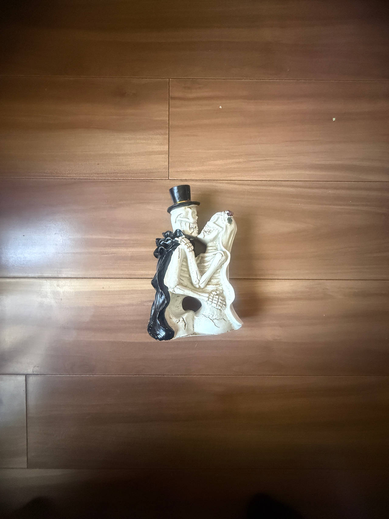 Skeleton Couple Figurine