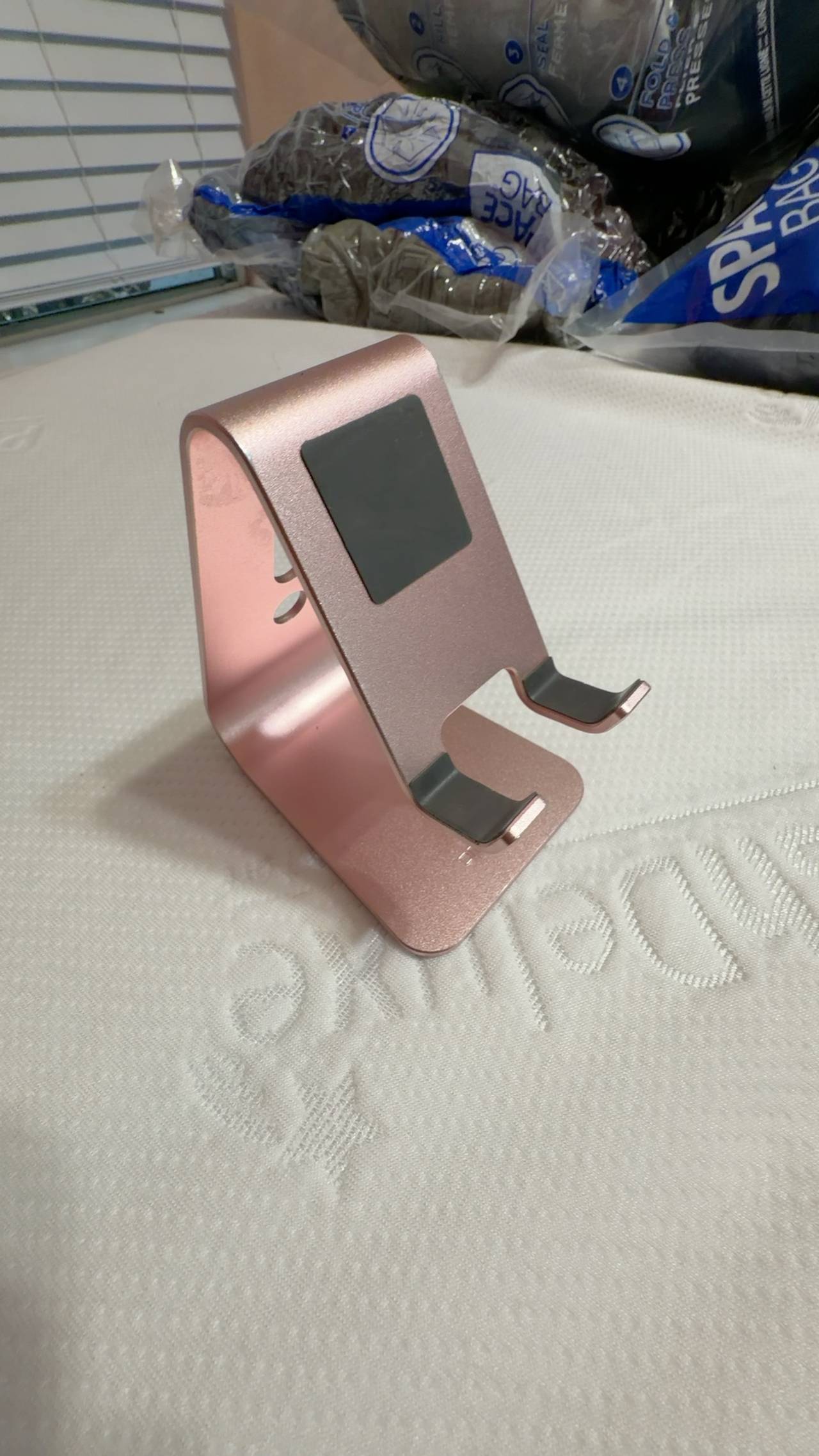 CreaDream Aluminum Cell Phone Stand