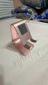 CreaDream Aluminum Cell Phone Stand - Image 1