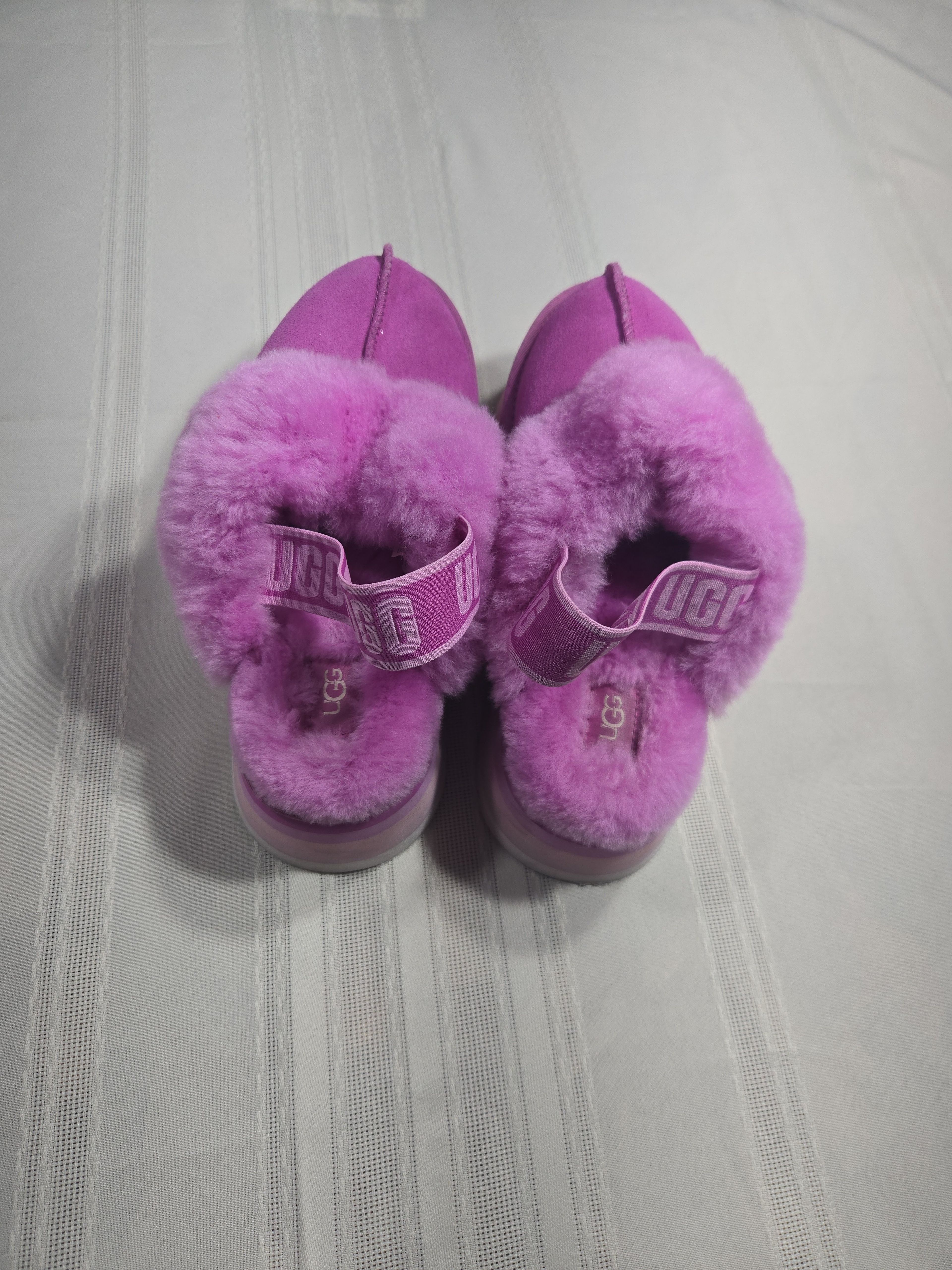 UGG Funkette Slipper in Pink Blossom - Image 2