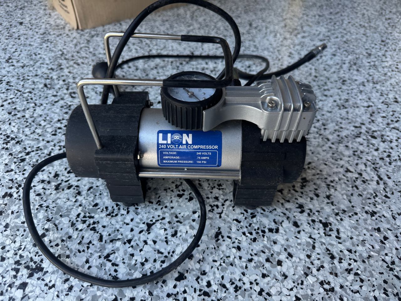 Lion 240 Volt Air Compressor