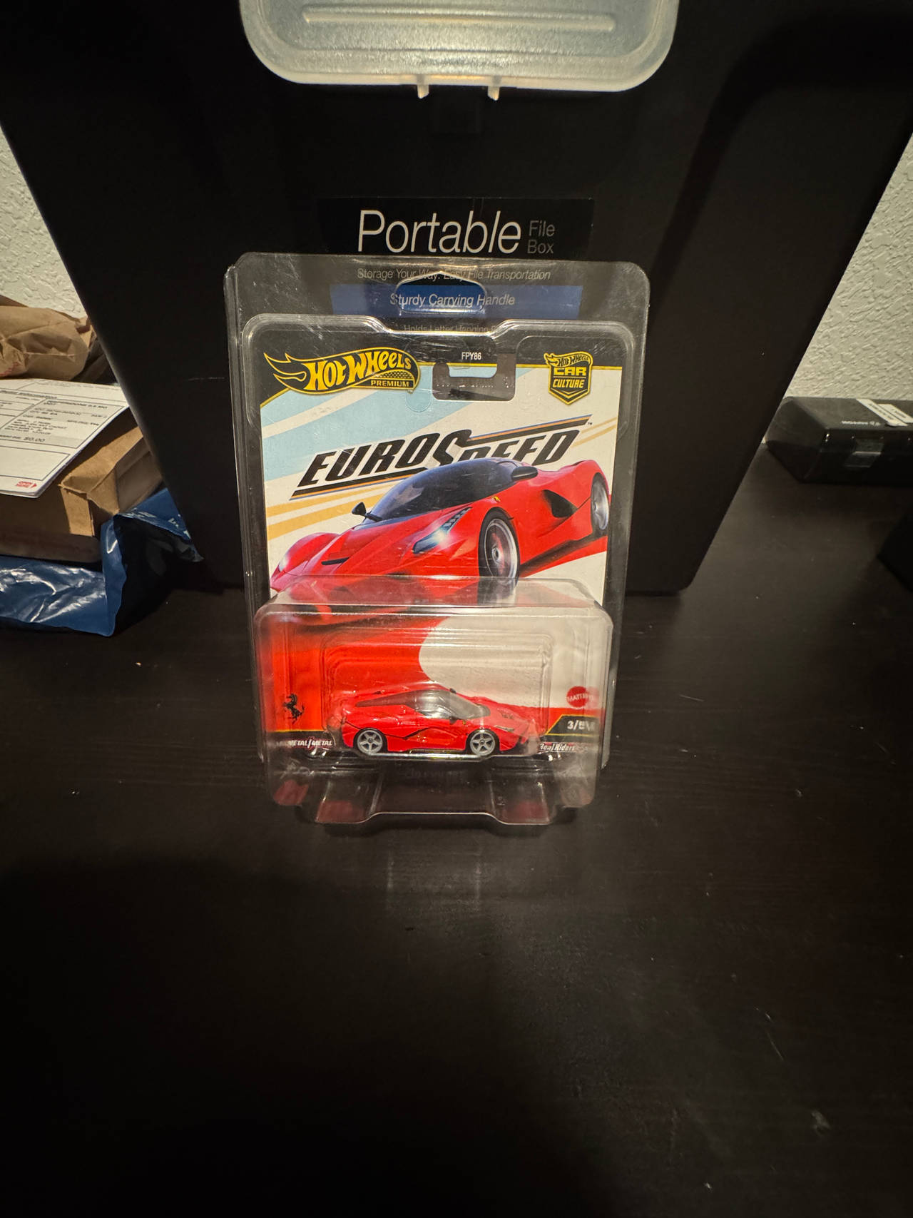 Hot Wheels Euro Speed Ferrari LaFerrari