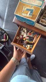 Singer 3102 Sewing Machine with Wooden Cabinet - Image 3