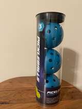 Trend Vision Outdoor Performance Pickleballs $7 per set (3 orange sets & 1 blue) - Image 4