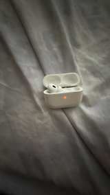 Apple AirPods Pro (3rd Generation) - Single AirPod with Case - Image 2