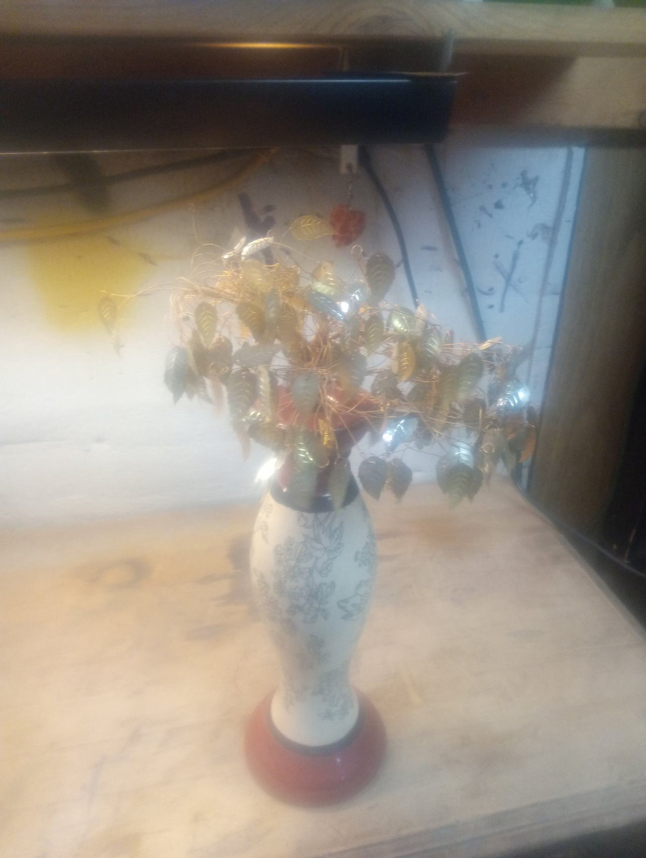 Vintage Wire Leaf Tree in Ceramic Vase