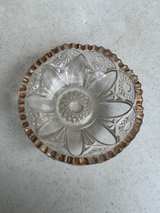 Vintage Pressed Glass Star and Fan Bowl with Gold Rim - Image 4