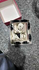 Singer Touch & Sew Deluxe Zig-Zag Sewing Machine Model 758 Box - Image 2