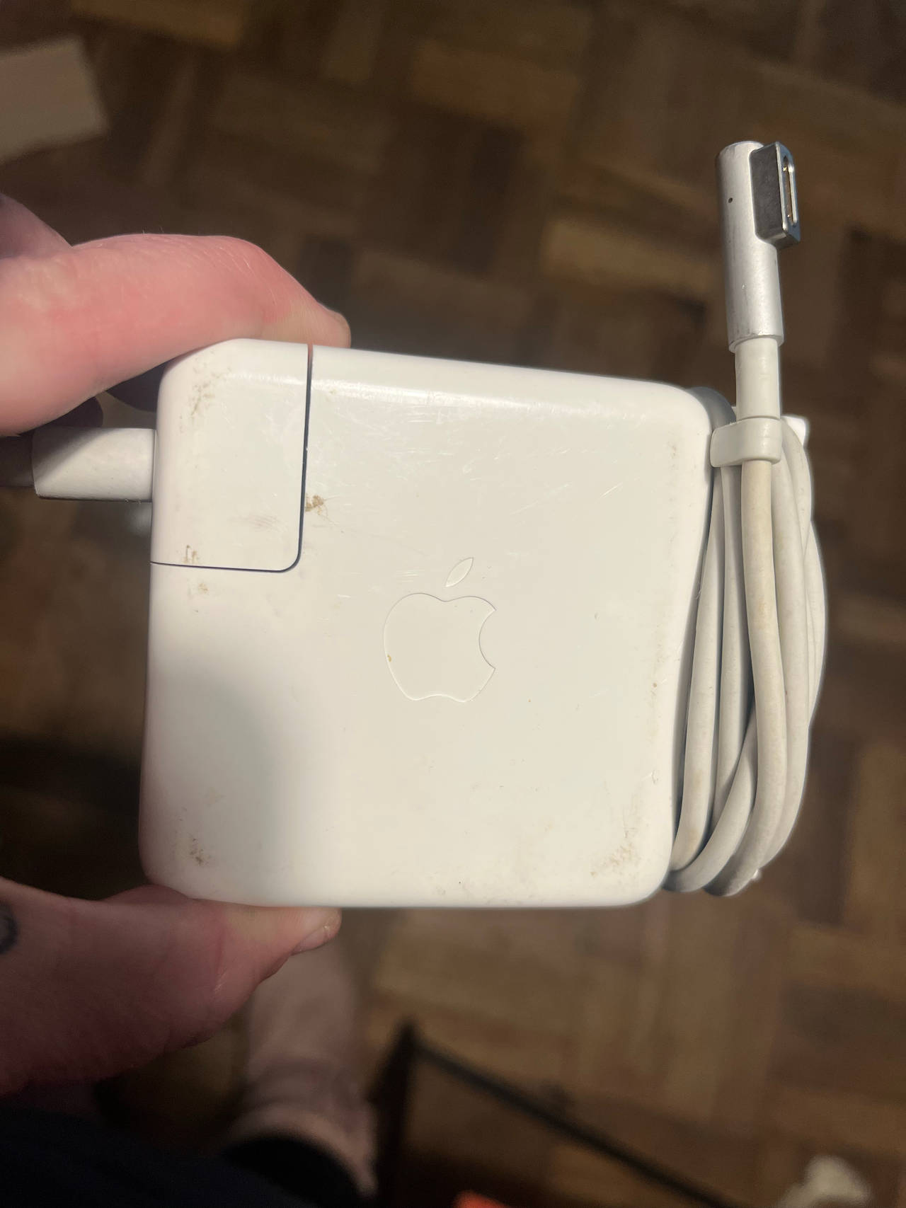 Apple 85W MagSafe Power Adapter