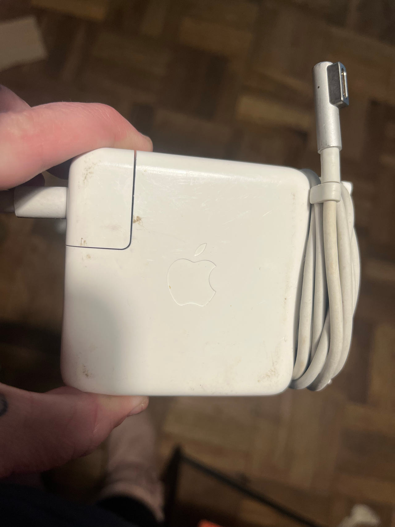 Apple 85W MagSafe Power Adapter