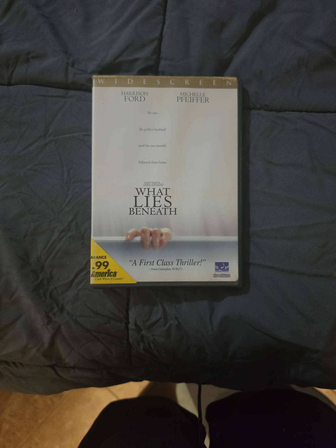 What Lies Beneath (Widescreen Edition) DVD