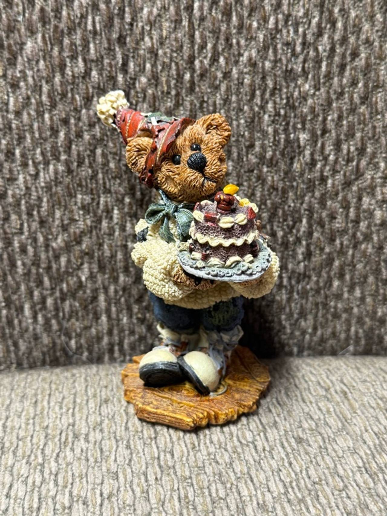 Boyds Bears M. Harrison's Birthday Figurine