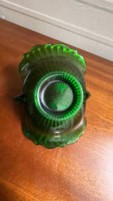 Fenton Green Carnival Glass Double Handled Bon Bon Dish - Image 2