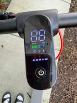 5TH WHEEL ES09 Electric Scooter 350 Watt High-Torque, 18mph / 19 miles, 10” Tire - Image 2