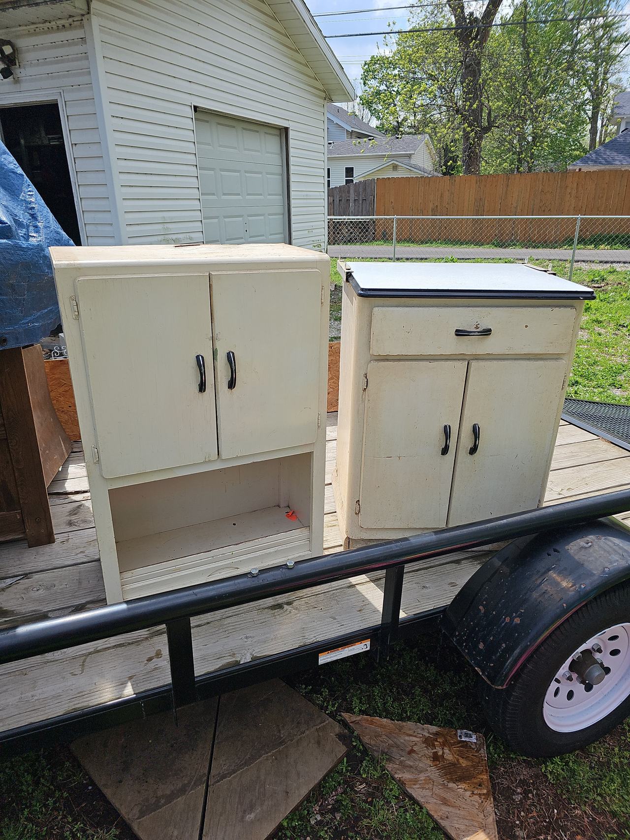 Vintage Enamel Top Kitchen Cabinets
