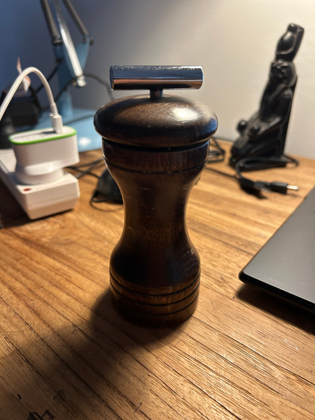 It Marlys nut shaver made in France