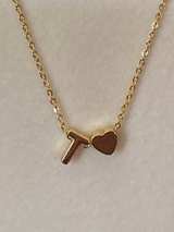 Dainty Gold chain w/ Initial T Heart Necklace 19in adjustable clasp - Image 2