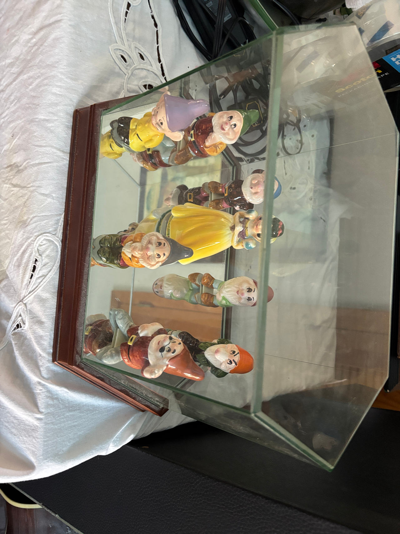 Snow White and the Seven Dwarfs Ceramic Figurine Set