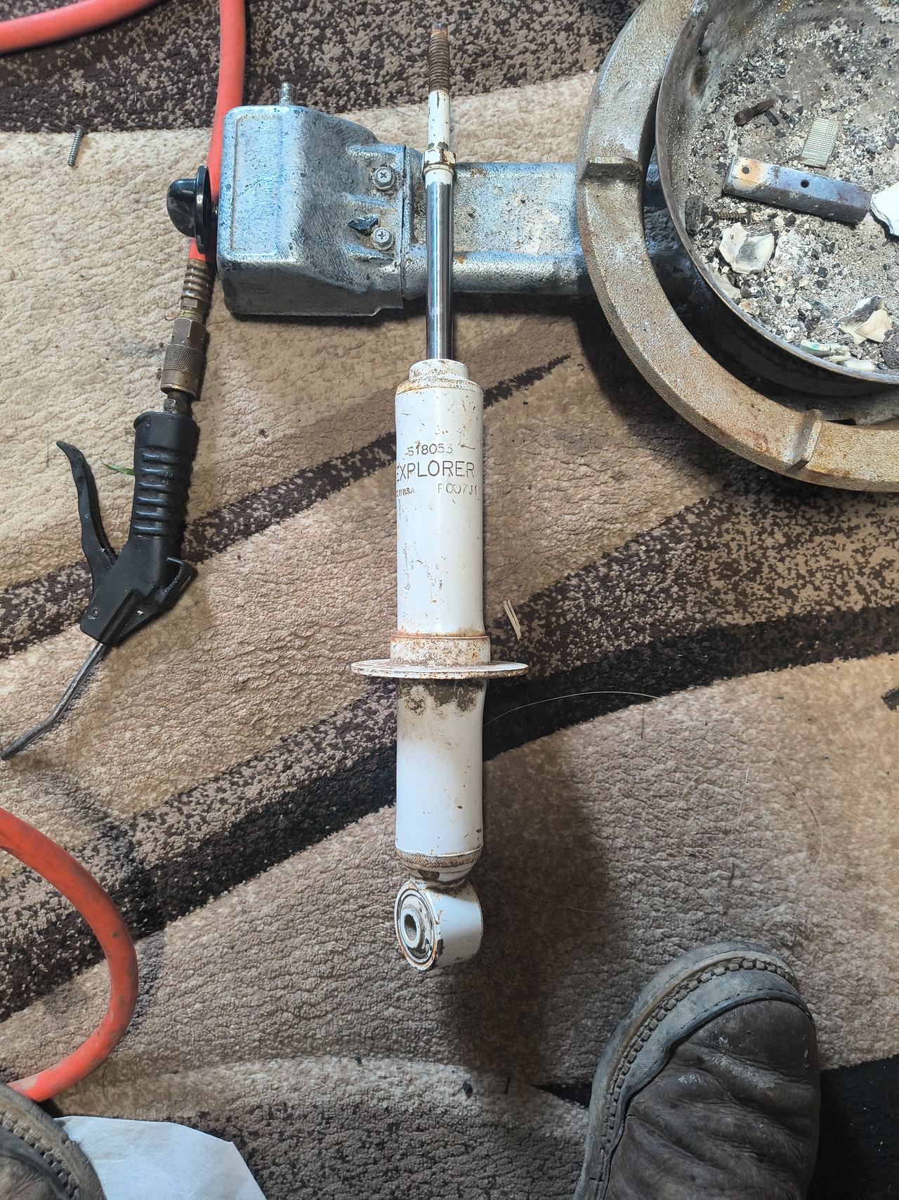 Pro Comp Explorer ES1000 Shock Absorber 118055