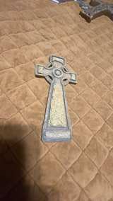 Solid Rock Stoneworks Stone Cross on Base 16-inch - Image 1