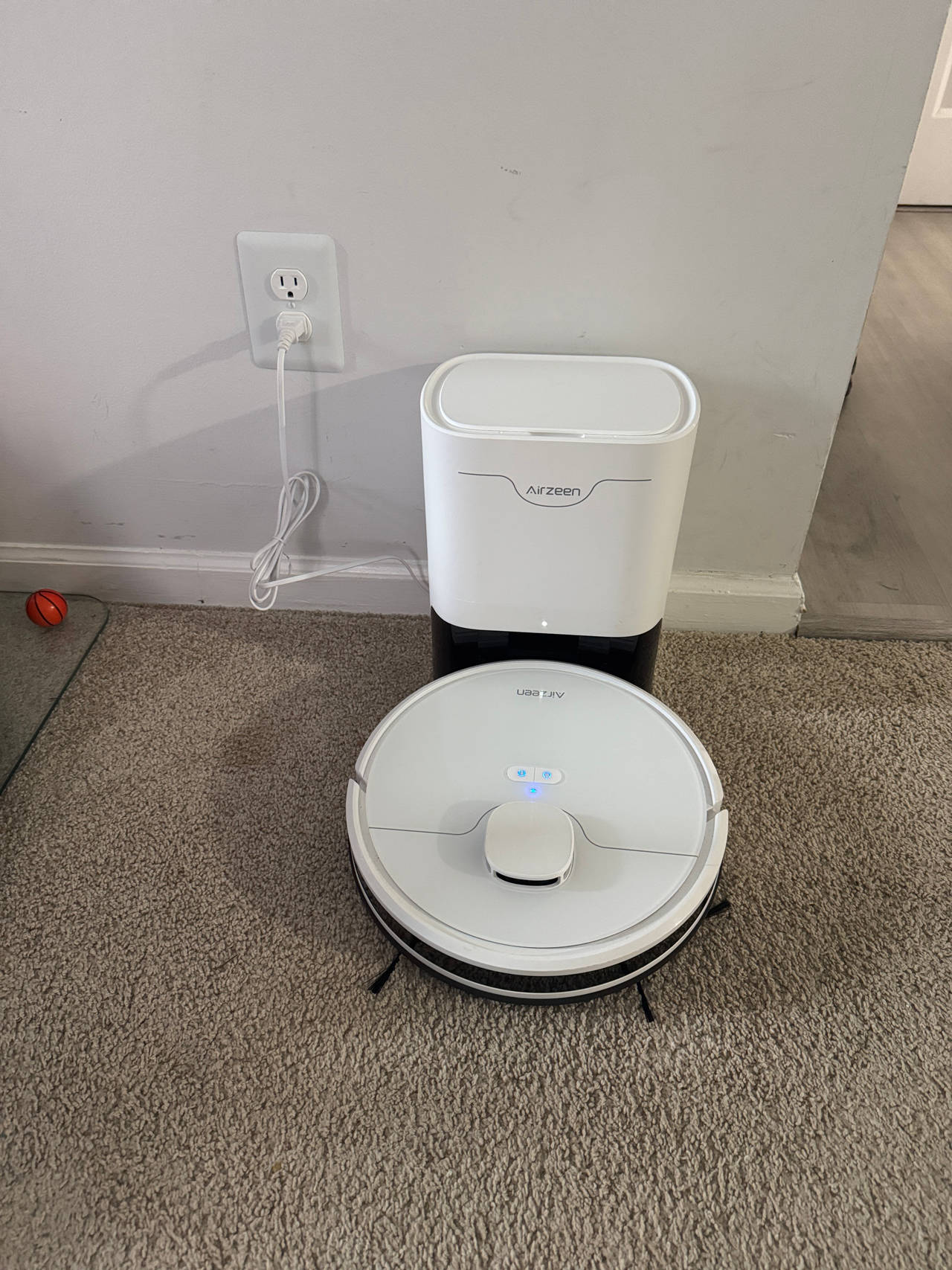Airzzen Robot Vacuum with Auto-Empty Station