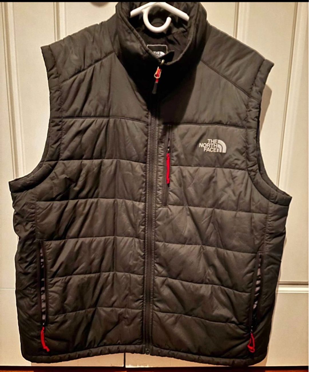 The North Face Primaloft Insulated Vest Gray (Men’s) size XL