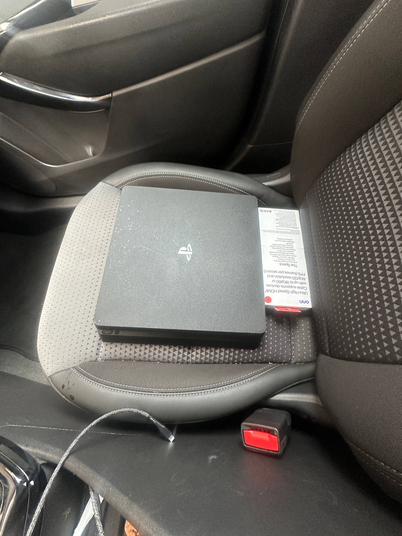 PlayStation 4 Slim