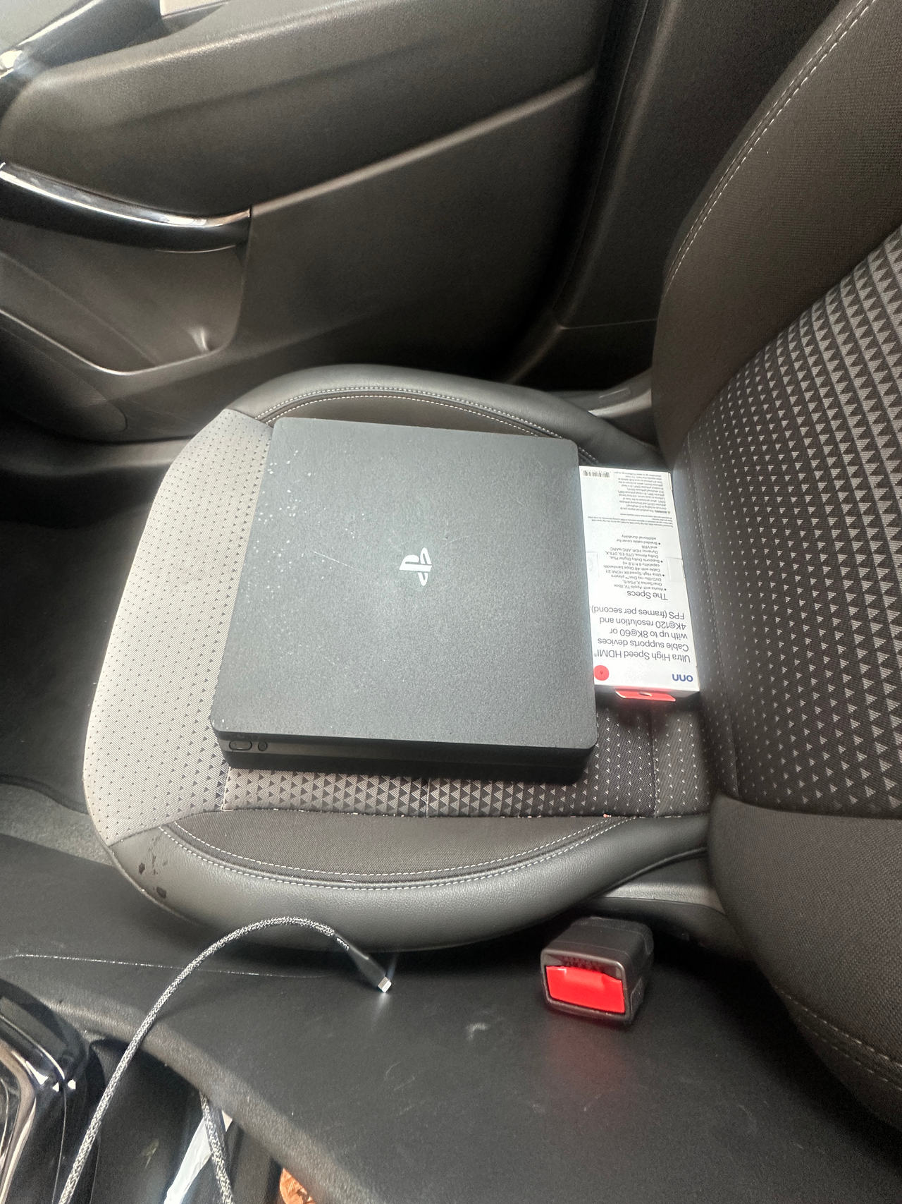 PlayStation 4 Slim