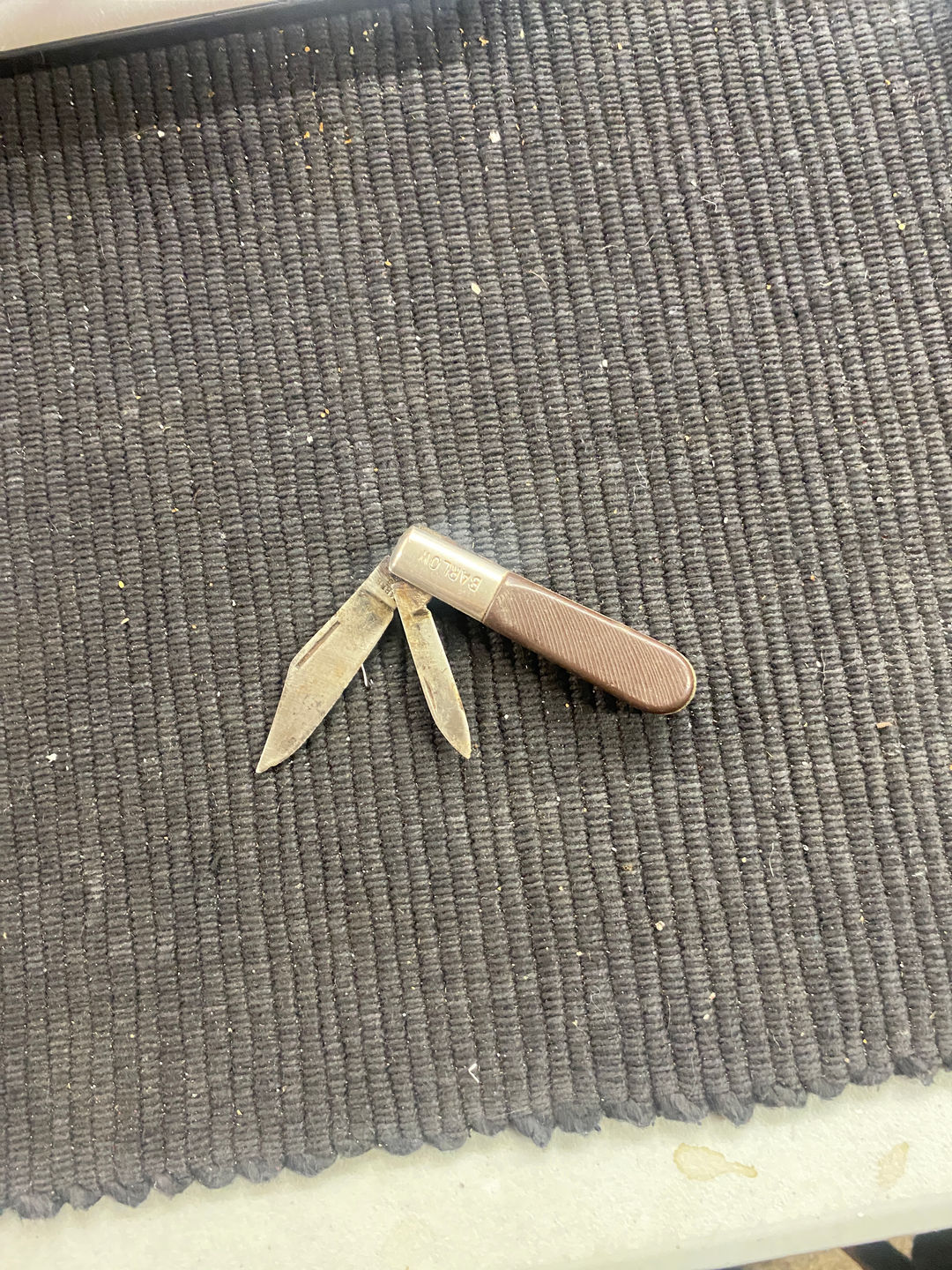 Vintage Barlow 2-Blade Pocket Knife