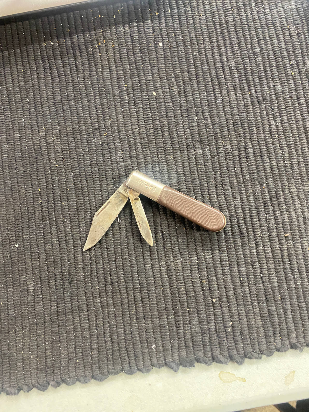 Vintage Barlow 2-Blade Pocket Knife