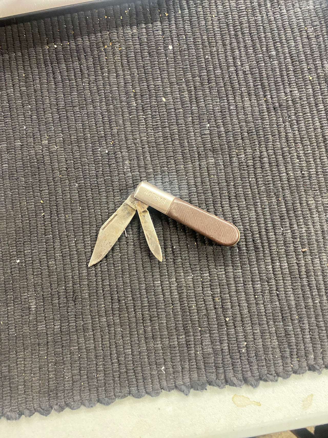 Vintage Barlow 2-Blade Pocket Knife