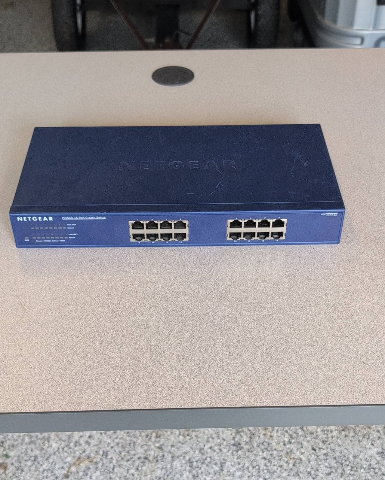 NETGEAR ProSafe 16-Port Gigabit Ethernet Unmanaged Switch (JGS516 v2)