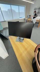 Dell UltraSharp U2715H 27-Inch Screen LED-Lit Monitor - Image 1