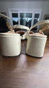 Bibi Lou Croc-Embossed Slingback Heels size 42 - Image 4