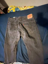 Levi's 501 Original Fit Jeans W38 L30
tiny paint stain on leg as shown - Image 1