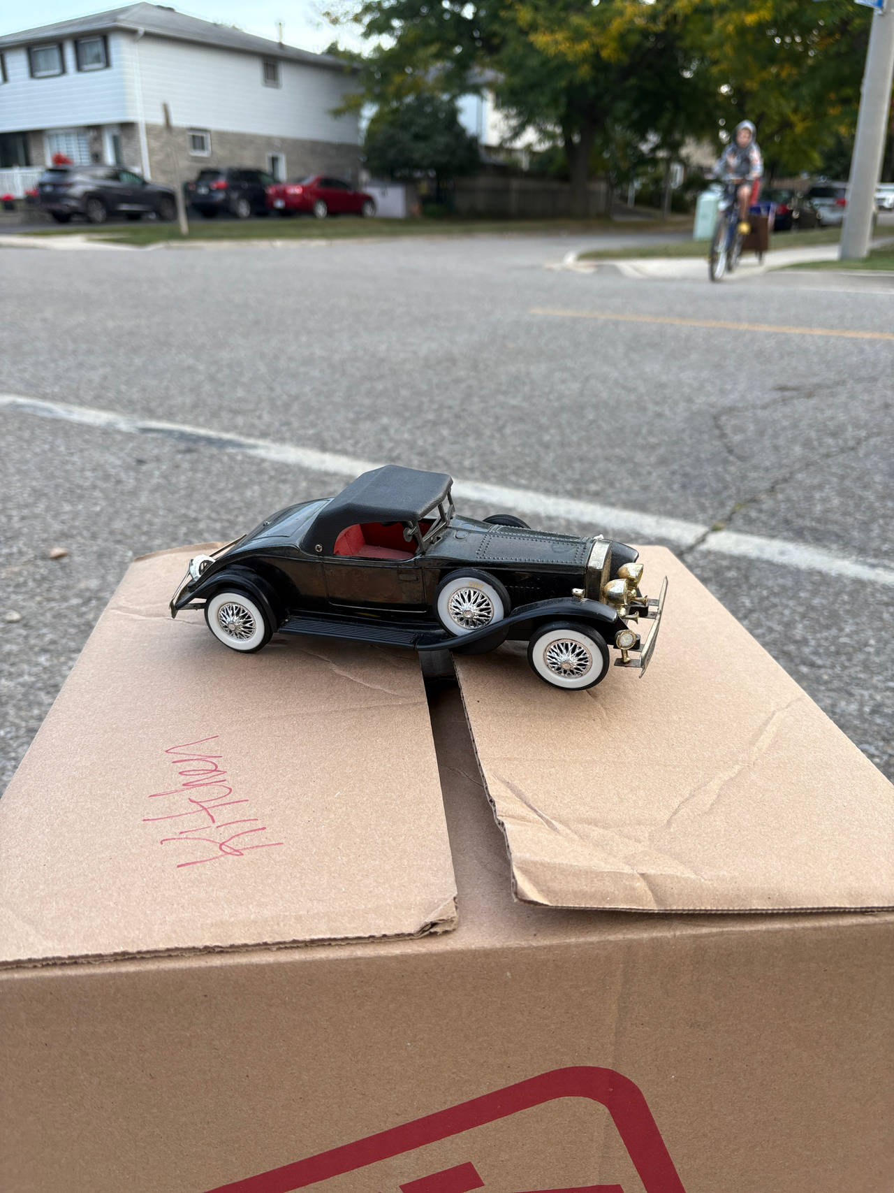 Diecast Classic Car Model
