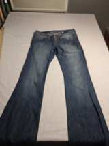 Guess Flare Jeans Womens size 27 light to dark blue wash Low rise - Image 2