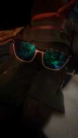 Costa Del Mar Tortoise Shell Sunglasses - Image 4