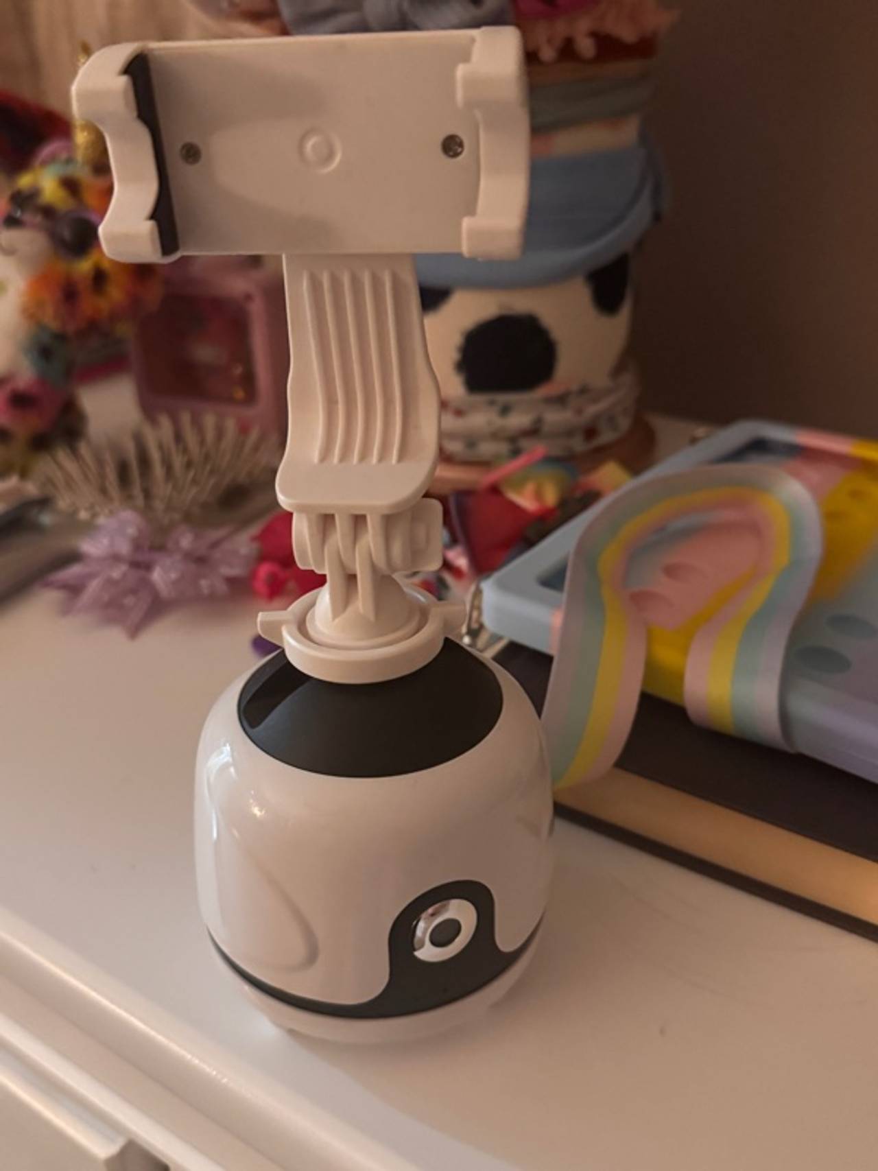 Yeacher 360° Auto Face Tracking Selfie Stick