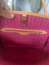 Louis Vuitton Neverfull MM - Image 7