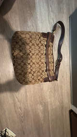 Coach Signature Hobo Bag - Image 4