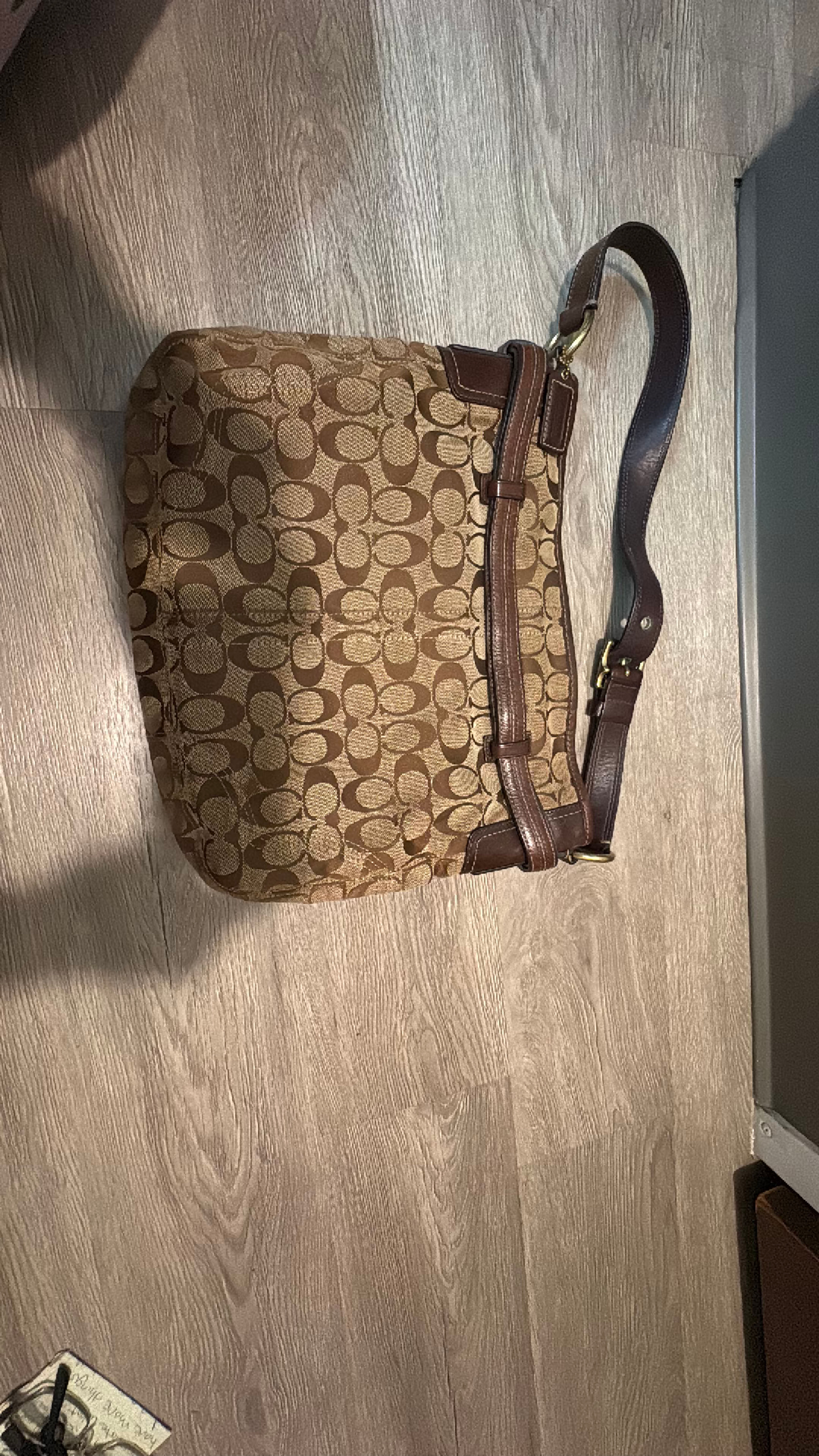 Coach Signature Hobo Bag - Image 4