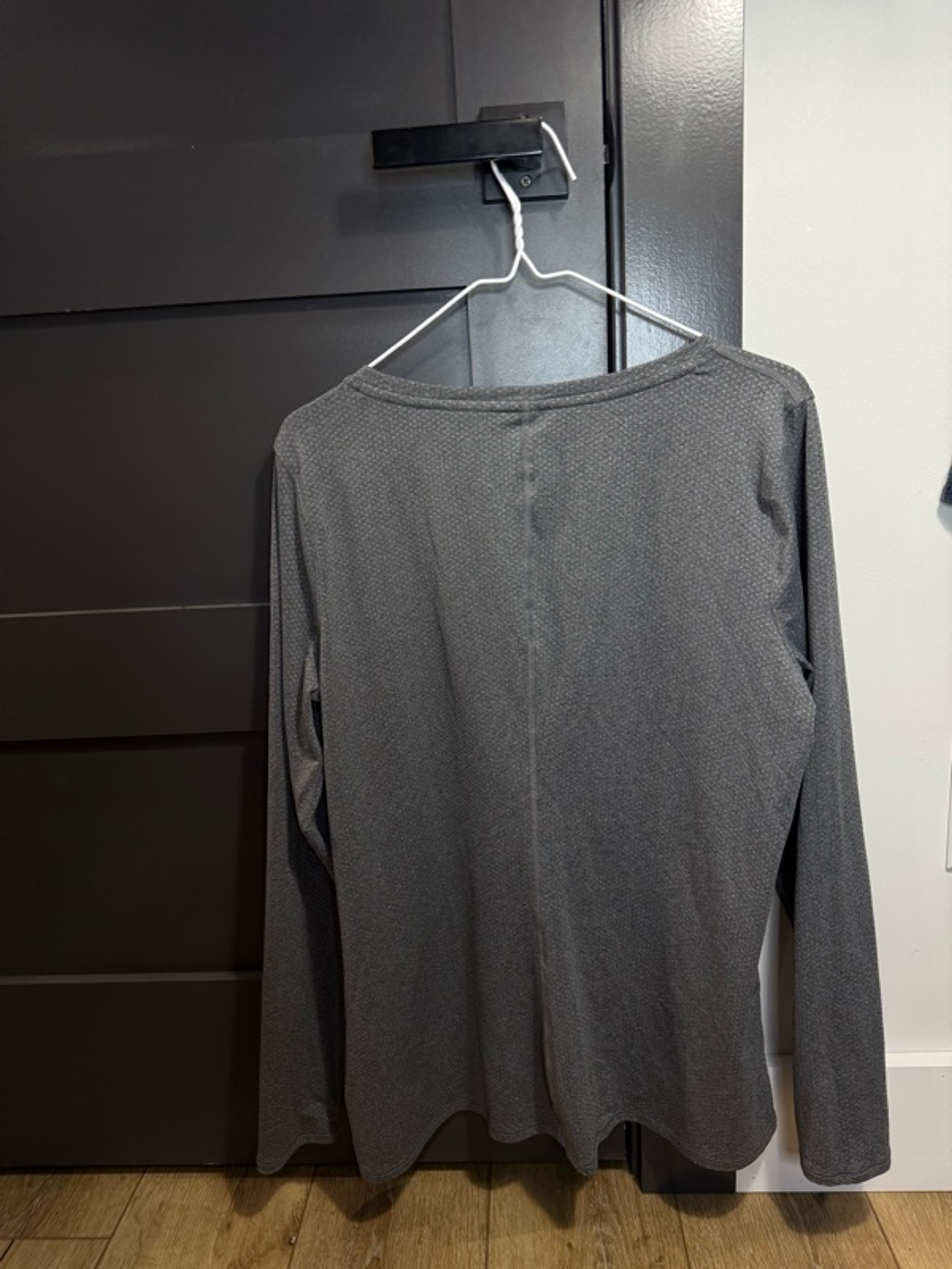 Under Armour Women's Heat Gear Long Sleeve Top