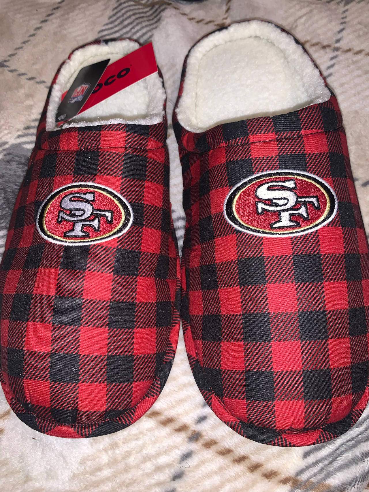 FOCO San Francisco 49ers Buffalo Plaid Slippers size 13-14