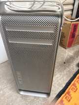 Apple Mac Pro Xeon 64-bit workstation (2006) - Image 4