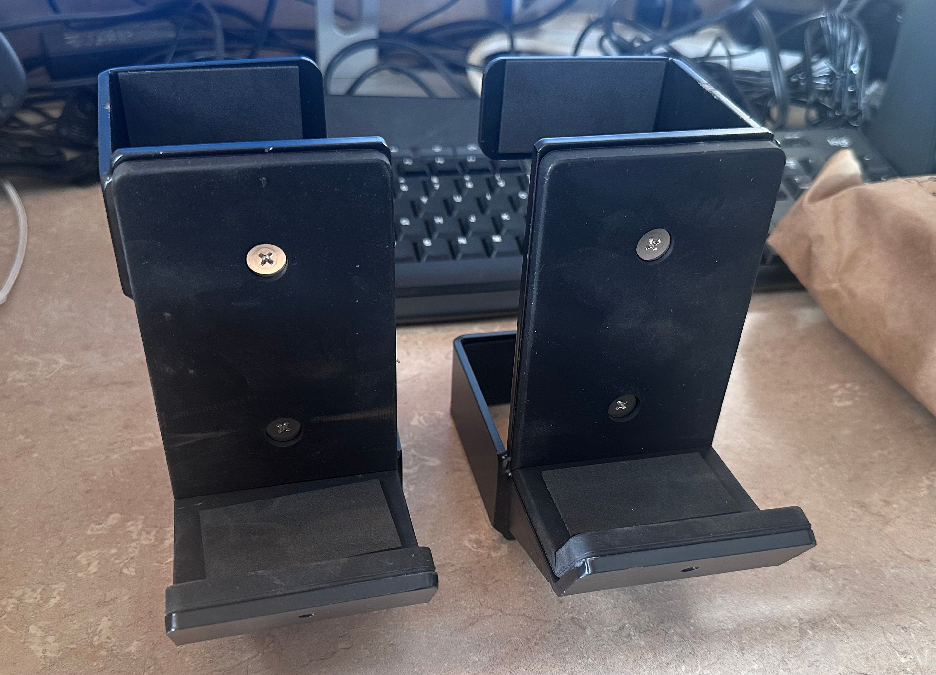 J Hooks 2x2 Power rack, rubber pad J-Hook for squat rack. Heavy duty. - Image 6