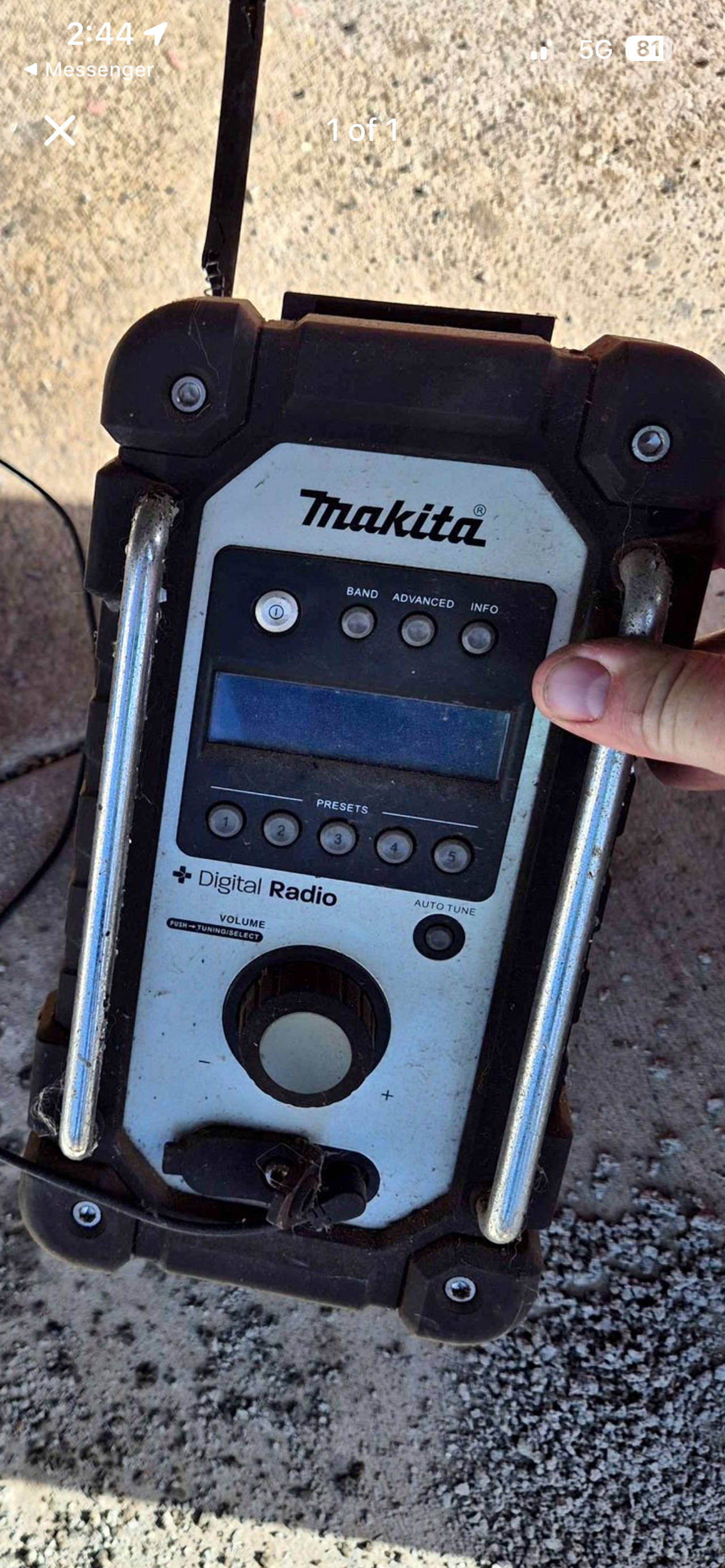 Makita DMR105 DAB+ Jobsite Radio