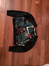 Nike Sportswear Tropical Floral Cropped Sweatshirt - Image 2